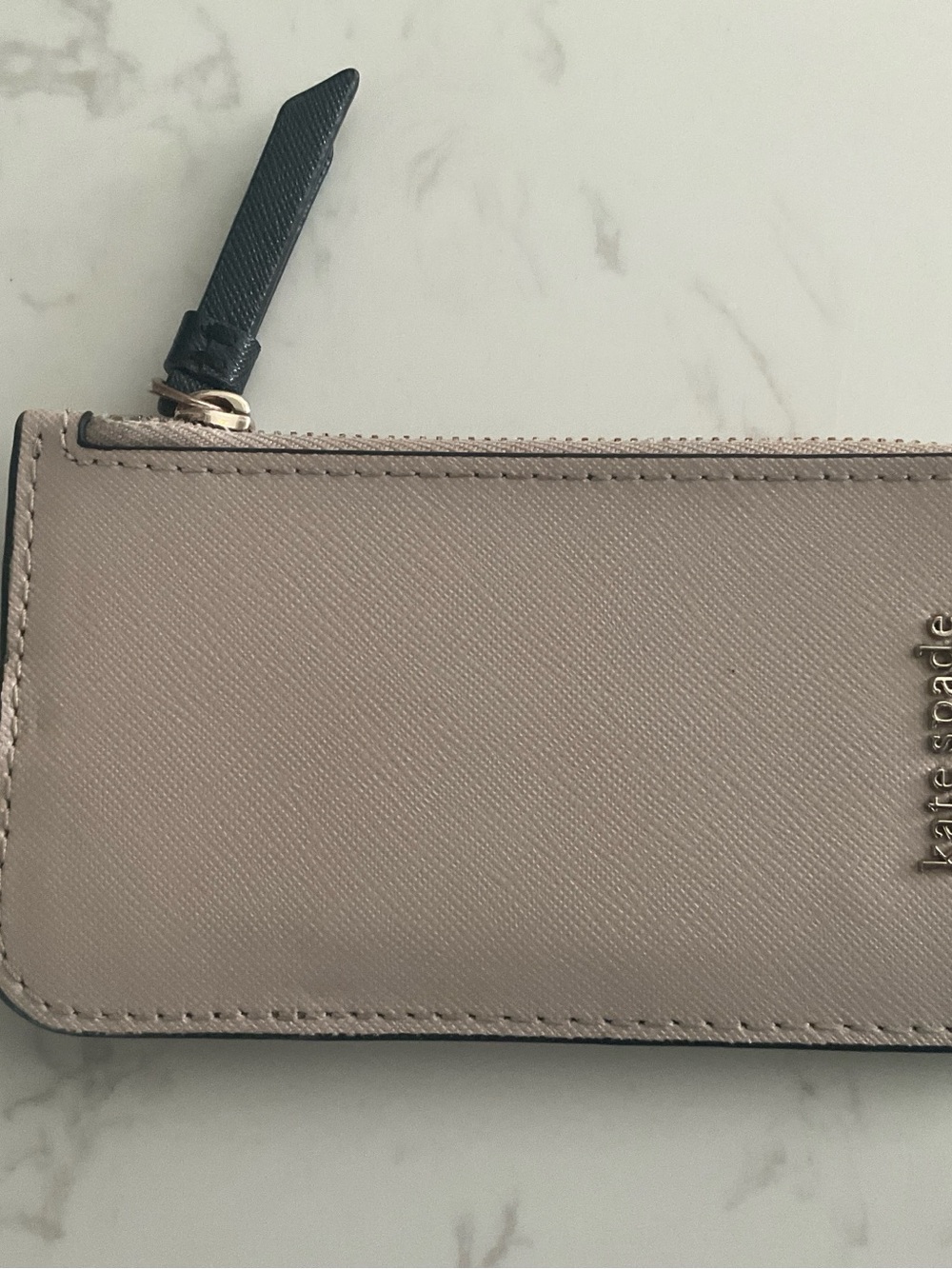 kate spade Taupe Zip Card Case with Black Pull Tab